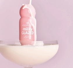 ESSENCE  Milky Glazed Glossy  02 Strawberry Whip, 4 ml