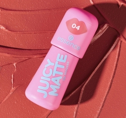 ESSENCE JUICY MATTE pěnová rtěnka 04